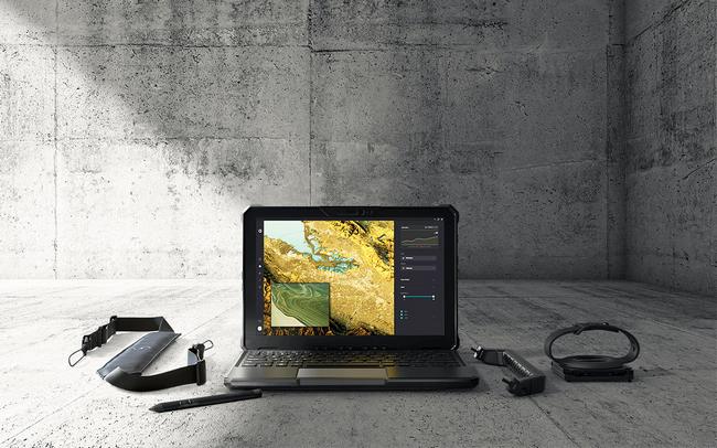 تبلت Dell Latitude 7230 Rugged Extreme به همراه کیبورد و سایر لوازم جانبی